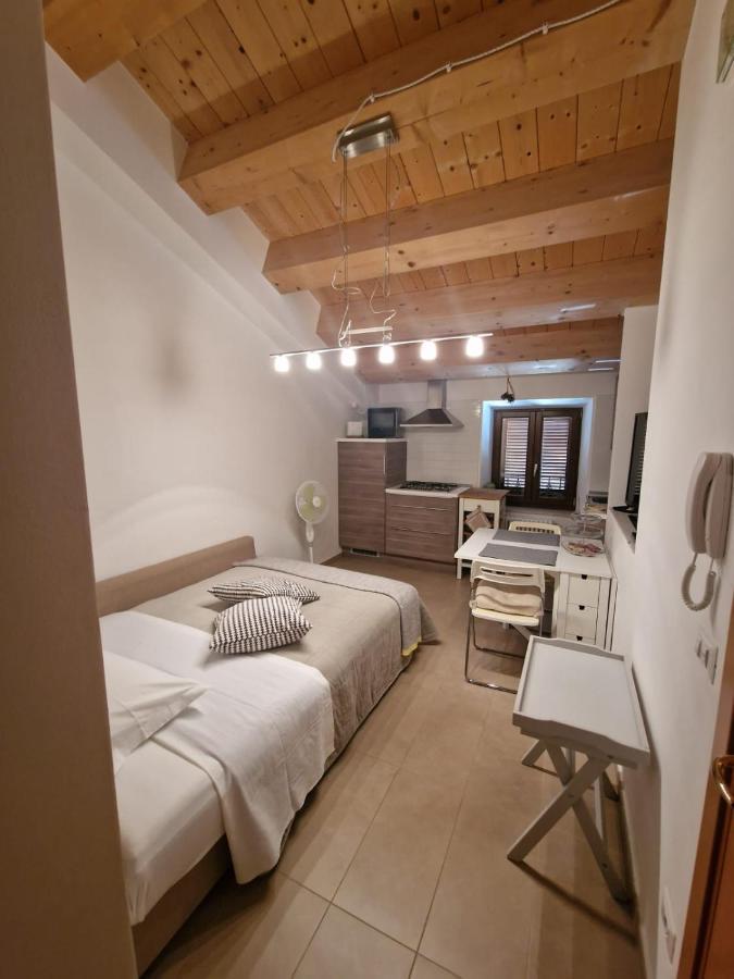 Grazioso Bilocale A 5 Minuti Da Numana Apartment Bagian luar foto